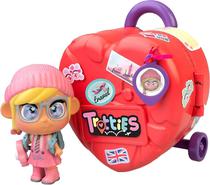 Boneca Lucy Vermelho Trotties Famosa Toys - 36158