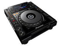 Pioneer DJ CDJ 900NXS ............................