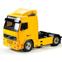 Semi-Truck Tamiya 1/14 RC Volvo FH12 Globetrotter 420 Kit 56312