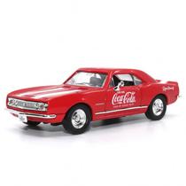 Carro Motor City Classics - 1967 "Drink" Coca Cola Camaro Z-28 - Escala 1/43 (443029)