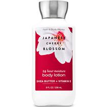 Locao Corporal Bath & Body Works Japanese Cherry Blossom - 236ML